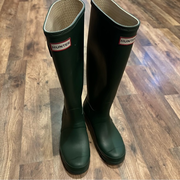 Hunter Tall Boots Green Sz 8 Includes Boot Socks - Picture 7 of 9